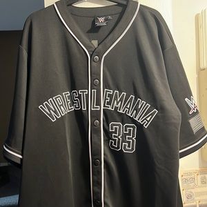 Wrestlemania 33 baseball jersey in XL